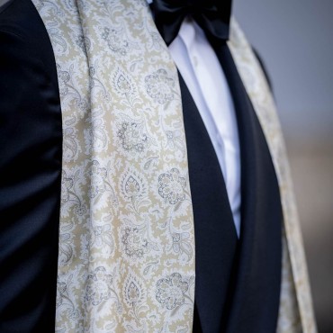Elegant Silk Blend Men's Scarf Elegant Silk Blend M...